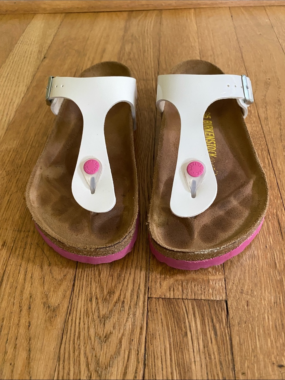 Birkenstock Gizeh 35, White Thong Sandals with Pink Accents - Picture 3 of 15